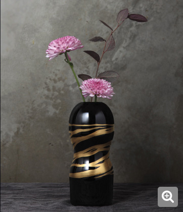 典雅蒔絵漆塗花器のイメージ画像